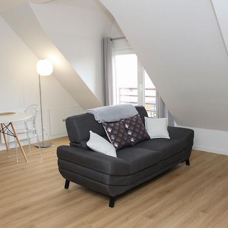 Appartement Entier *Au Pied De La Gare* Жувиси-сюр-Орж Екстериор снимка