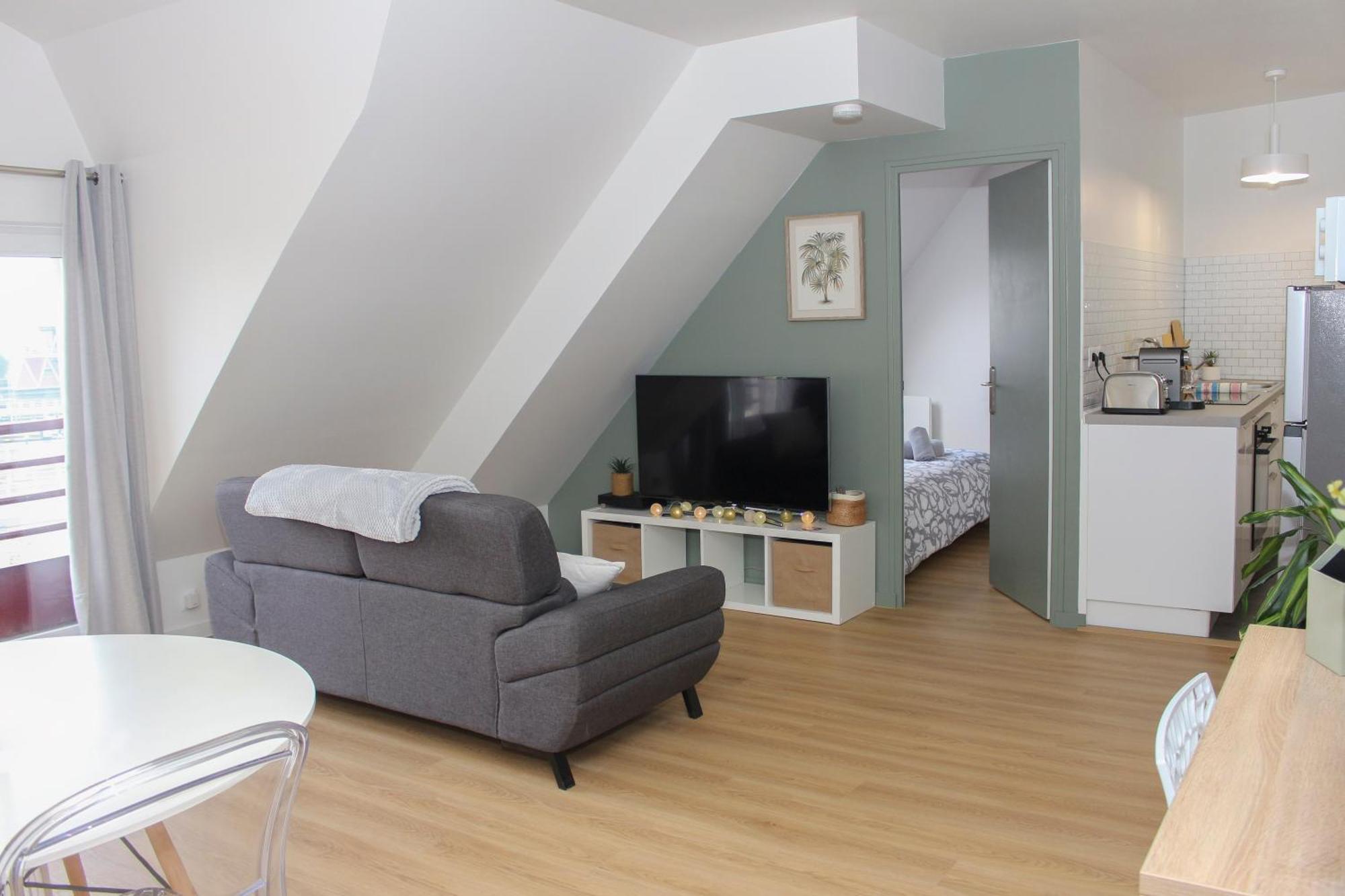 Appartement Entier *Au Pied De La Gare* Жувиси-сюр-Орж Екстериор снимка